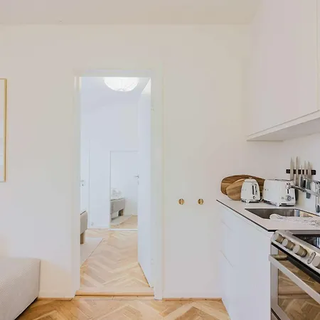 Apartamento Stunning By The Lakes *