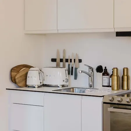 Apartamento Stunning By The Lakes